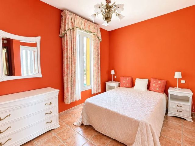 Image No.14-5 Bed Villa for sale