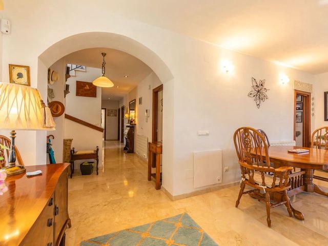 Image No.10-3 Bed Villa for sale