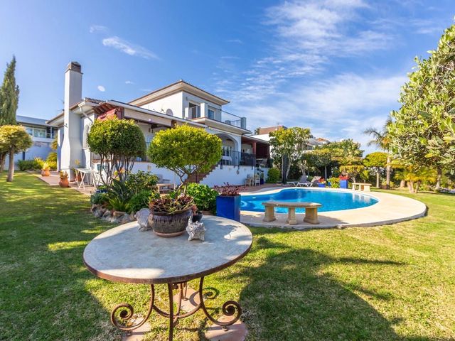 Image No.3-3 Bed Villa for sale