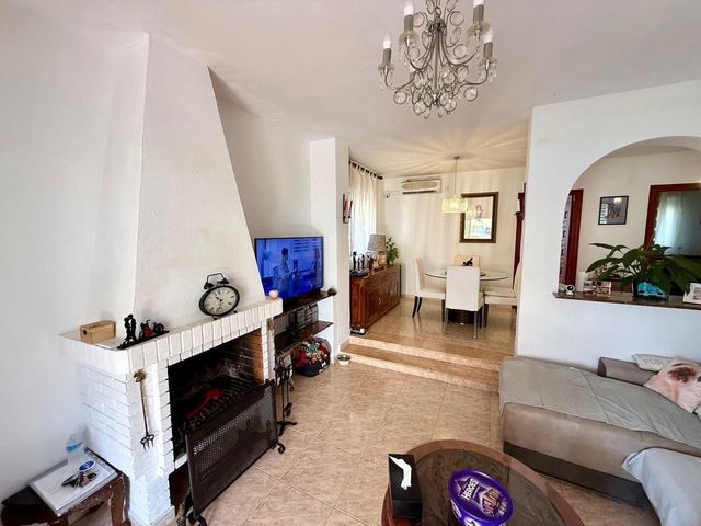 Image No.8-Casa adosada con 3 dormitorios en venta