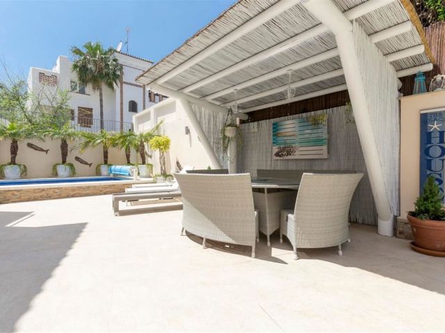 Image No.5-4 Bed Villa for sale
