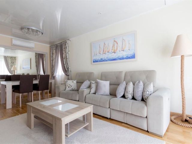 Image No.7-4 Bed Villa for sale
