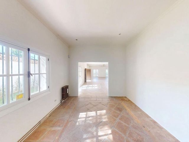 Image No.7-3 Bed Villa for sale