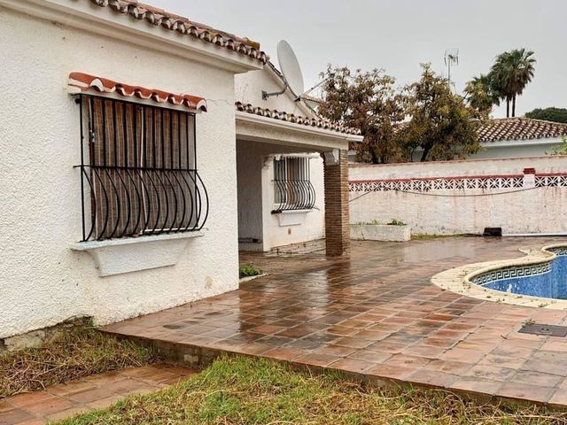 Image No.3-3 Bed Villa for sale