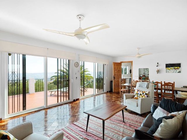Image No.5-4 Bed Villa for sale