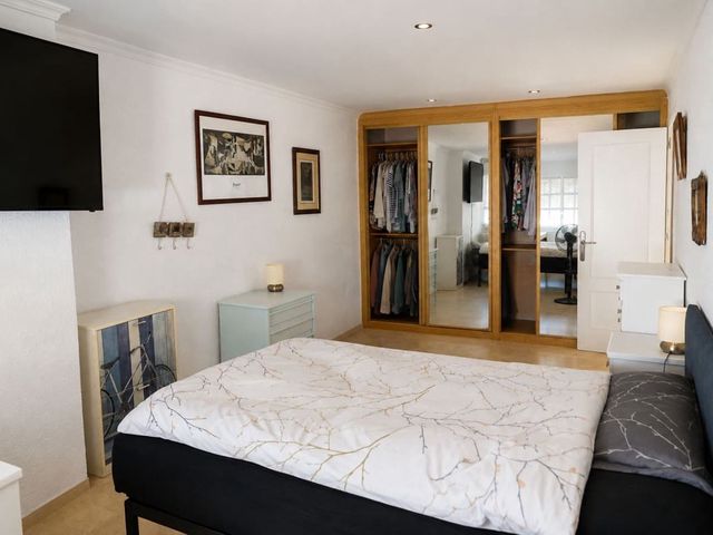 Image No.14-5 Bed Villa for sale