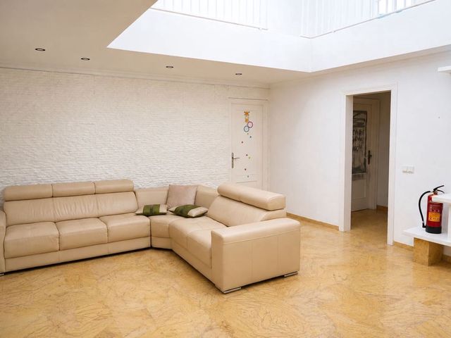 Image No.8-5 Bed Villa for sale