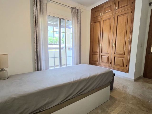 Image No.10-5 Bed Villa for sale