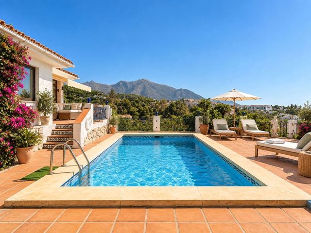 Image No.3-4 Bed Villa for sale