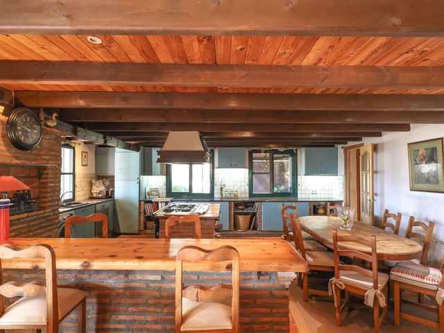 Image No.9-3 Bed Villa for sale
