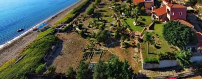 Beachfront-villa-for-sale-in-Evia---