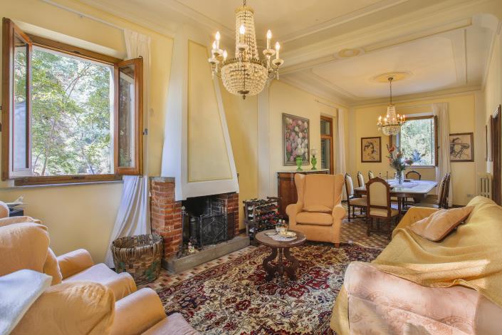 Image No.26-5 Bed Country Property for sale