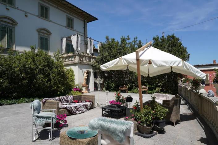 Image No.2-6 Bed Villa for sale