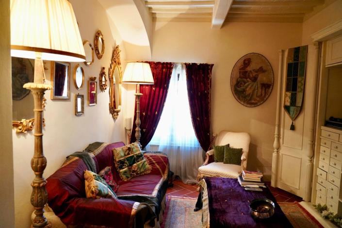 Image No.8-6 Bed Villa for sale