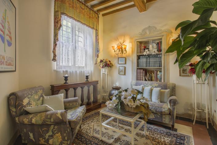 Image No.5-3 Bed Townhouse for sale