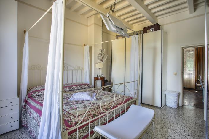 Image No.20-3 Bed Townhouse for sale