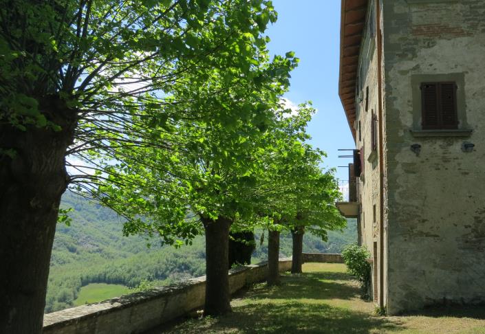 Image No.8-18 Bed Property for sale