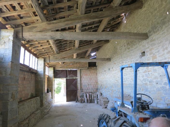 Image No.27-18 Bed Property for sale