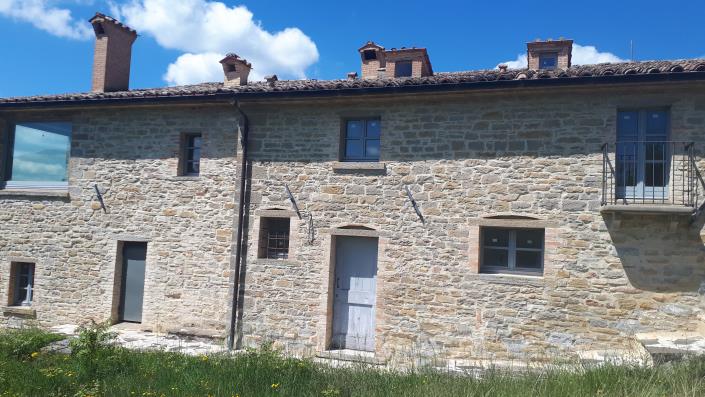 Image No.29-18 Bed Property for sale