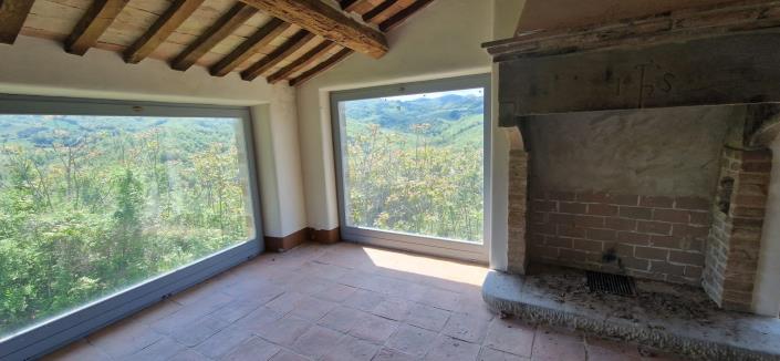 Image No.36-18 Bed Property for sale