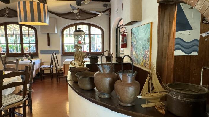 Image No.11-16 Bed Hotel for sale