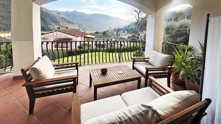 Image No.3-7 Bed Villa for sale