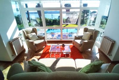 3-Living-Room