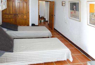 11-casa-montana-guest-bedroom-a