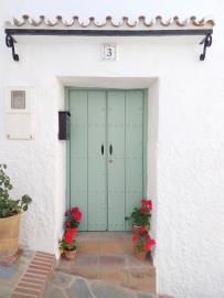 1-THE-GREEN-DOOR---MAIN-LISTING-PHOTO