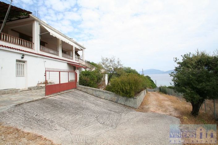 Image No.11-Propriété de 5 chambres à vendre à Sami