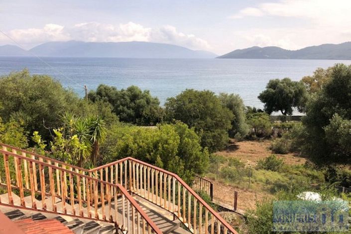 Image No.2-Propriété de 5 chambres à vendre à Sami