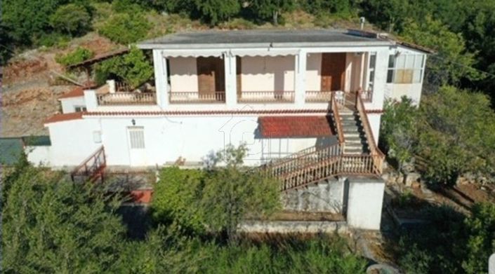 Image No.3-Propriété de 5 chambres à vendre à Sami