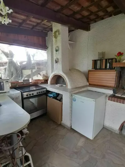 Image No.18-4 Bed Property for sale