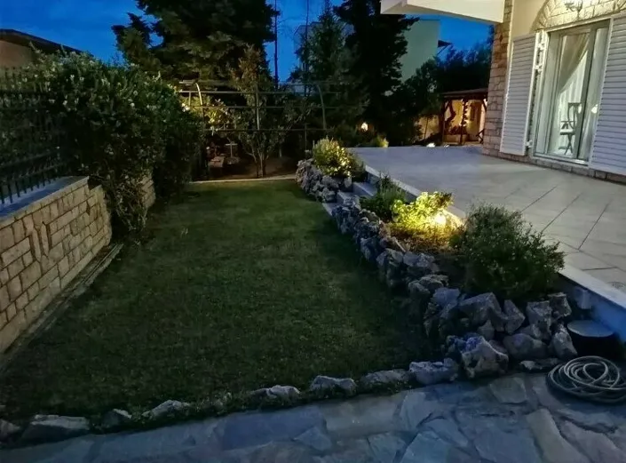 Image No.22-4 Bed Property for sale