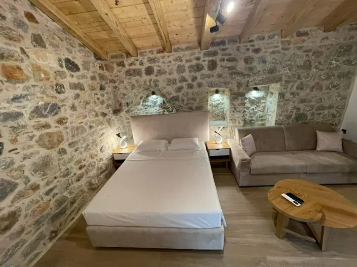 Image No.8-2 Bed Villa for sale