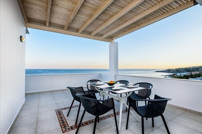 Image No.13-2 Bed Property for sale