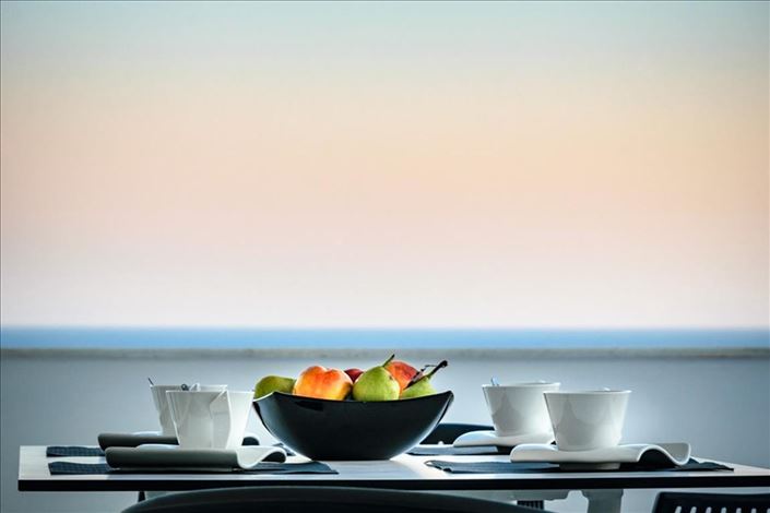 Image No.15-2 Bed Property for sale