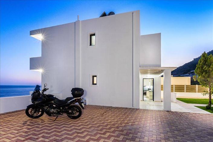 Image No.21-2 Bed Property for sale