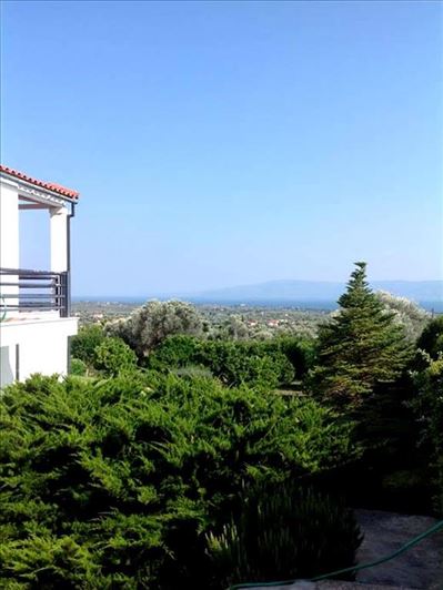 Image No.2-4 Bed Property for sale