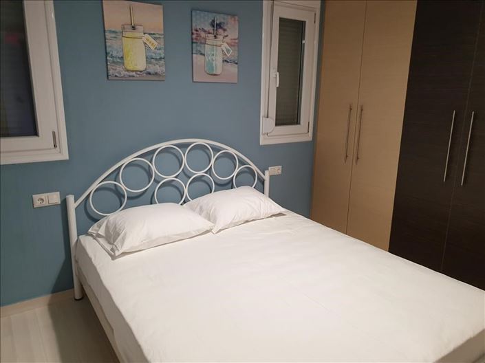 Image No.12-6 Bed Villa for sale