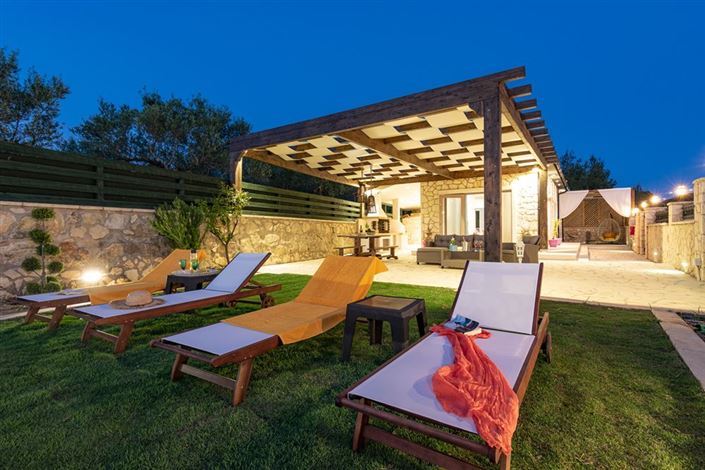 Image No.35-2 Bed Villa for sale