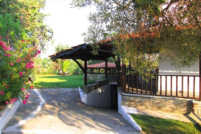 Image No.7-4 Bed Property for sale