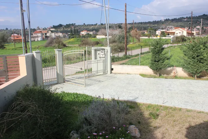 Image No.2-4 Bed Property for sale