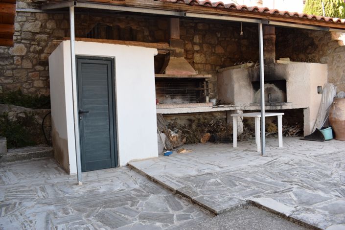 Image No.14-3 Bed Property for sale