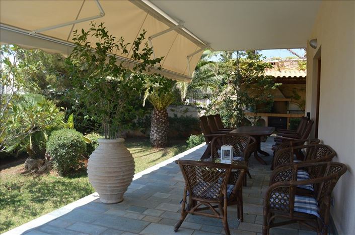 Image No.16-3 Bed Property for sale