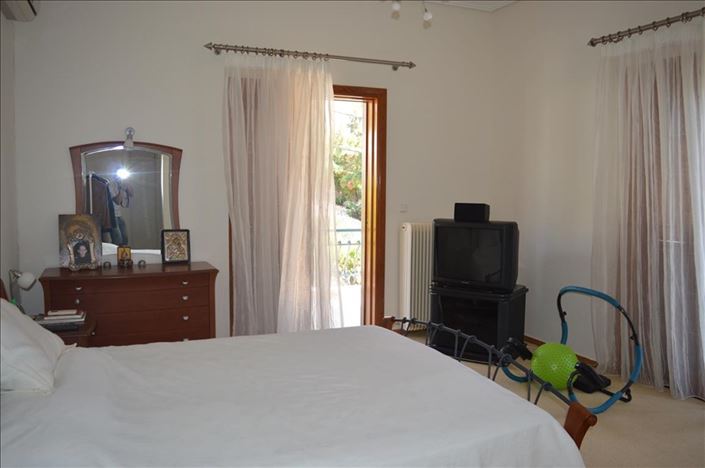 Image No.33-3 Bed Property for sale