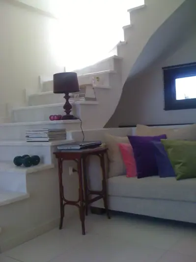 Image No.10-3 Bed House for sale