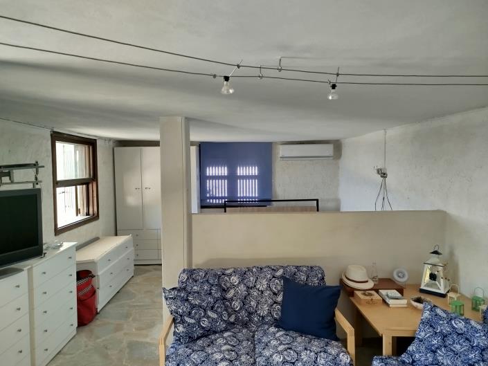 Image No.19-3 Bed House for sale