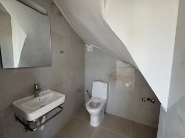 Screenshot-2025-11-05-124038