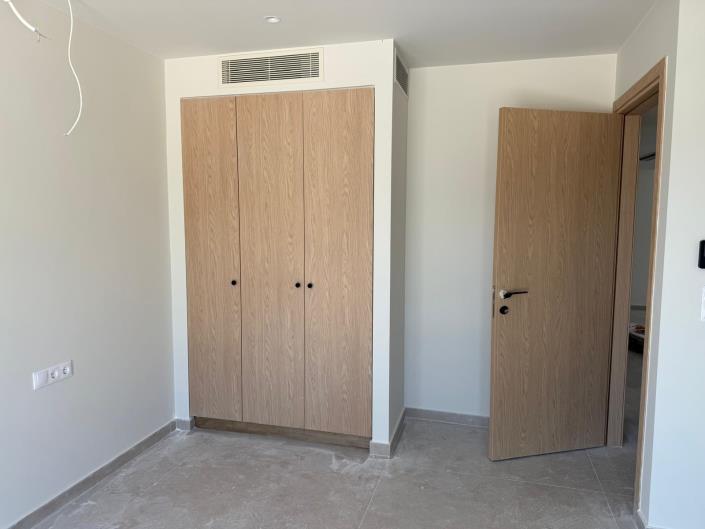 Image No.10-1 Bed Apartment for sale